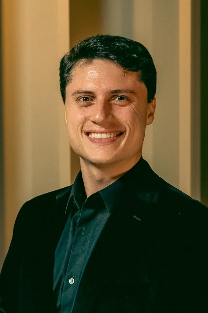 Conheça João Lopes, assessor de investimentos BTG Pactual - Sacre Investimentos.